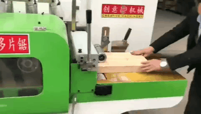 方料多片鋸使用半自動(dòng)送料，速度快，且普通工人培訓(xùn)后即可操作