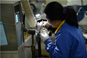 精密多片鋸合金鋸片怎么磨好用？學(xué)會(huì)能省下一筆換鋸片的錢!
